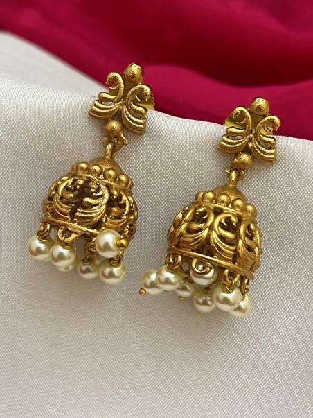 Buy Quail Light Weight Copper Handmade Kundan Jhumka Earrings with  Maangtika Online at Best Prices in India  JioMart