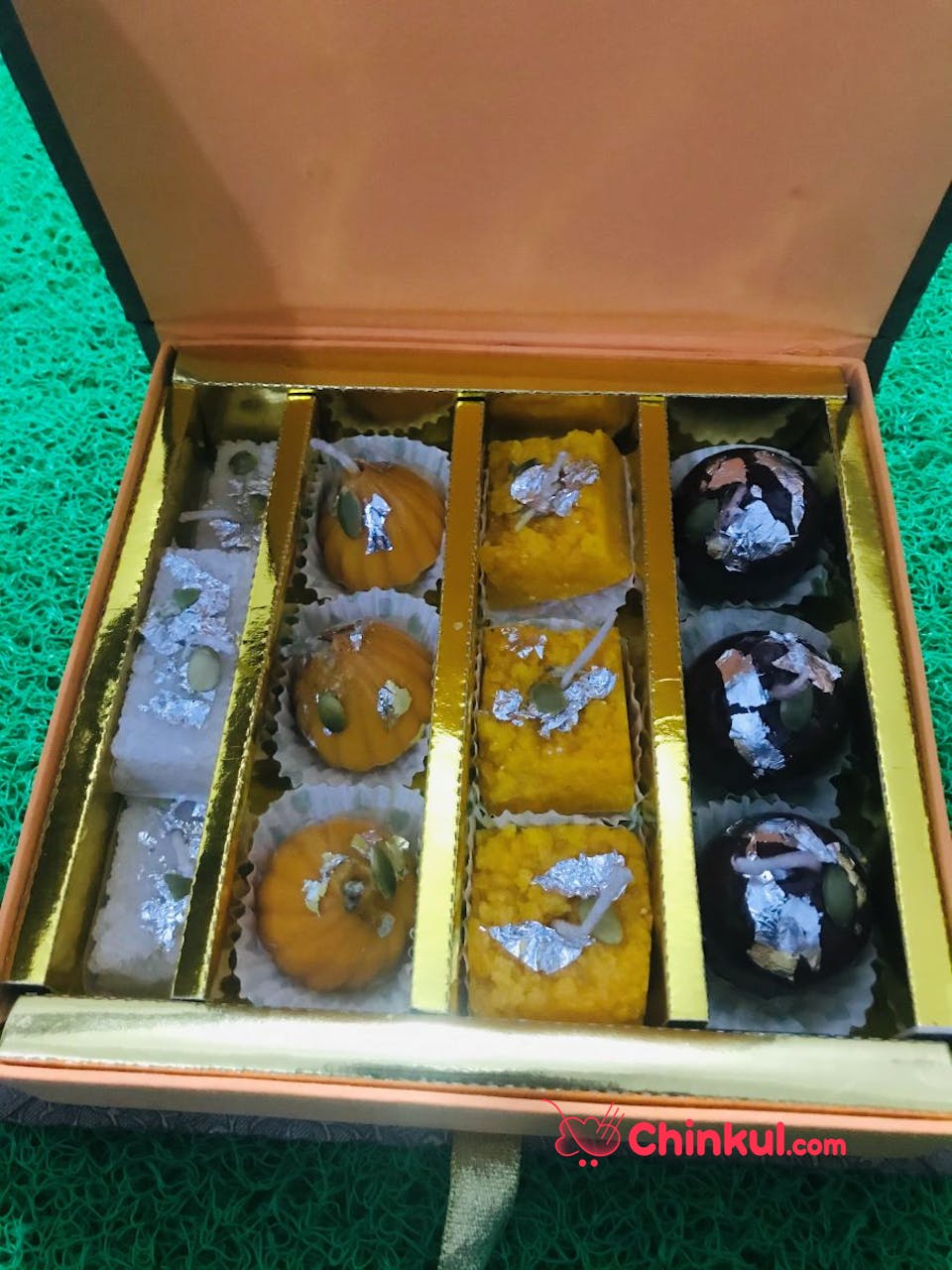 Dessert Candle Box,16 Desserts Rasgulla Coconut Barfi Yellow Barfi Modak  (SOY CANDLE)